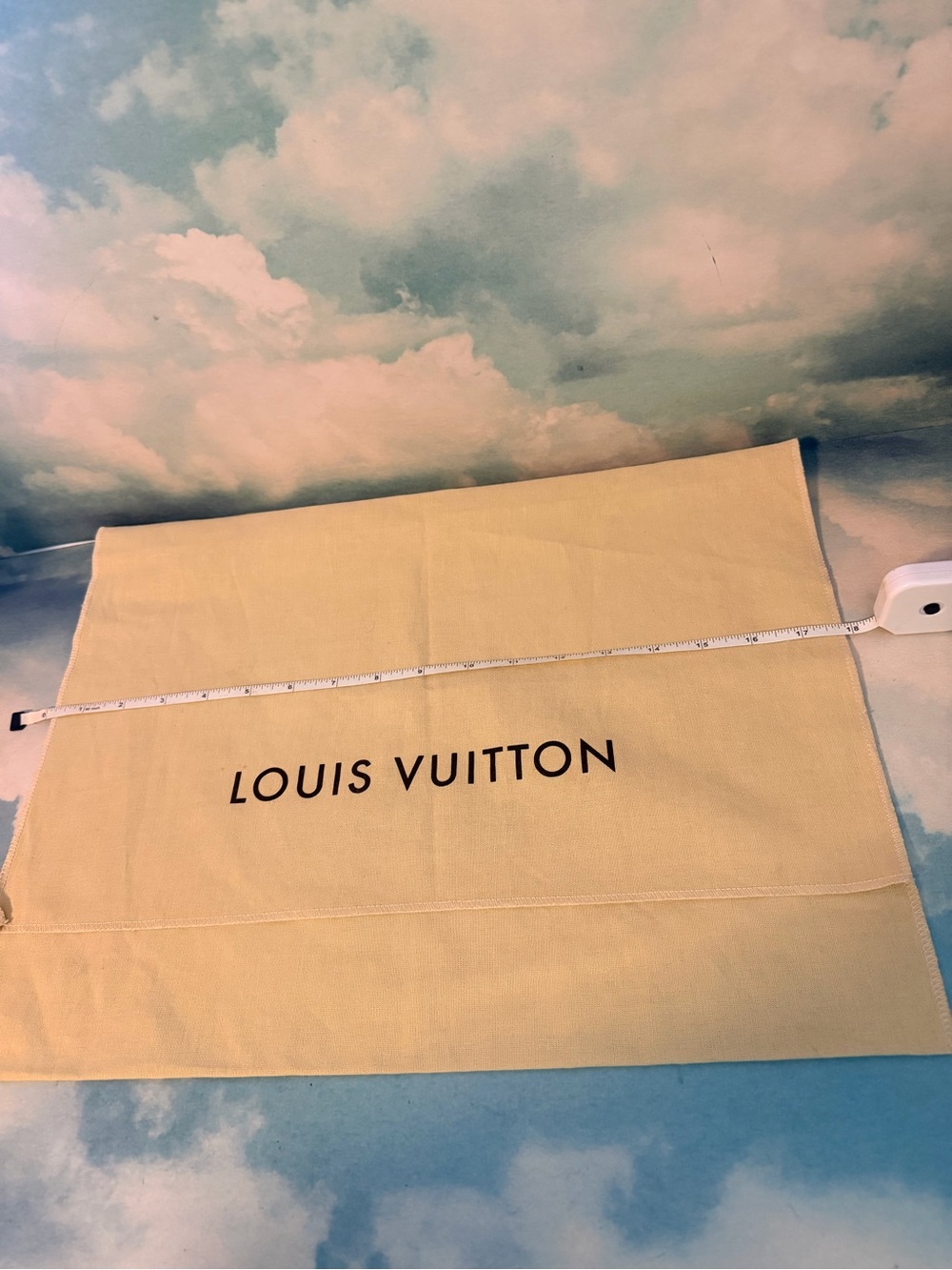 Louis Vuitton L Dust bag size 18”x13”